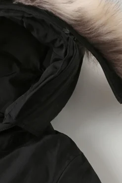 Parka><noscript><img width=