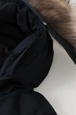 Parka><noscript><img width=