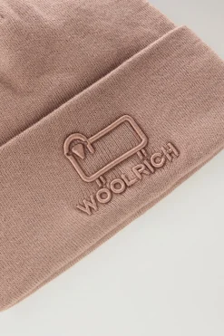 Cappelli e berretti|Cappelli><noscript><img width=