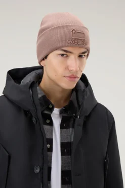 Cappelli e berretti|Cappelli><noscript><img width=