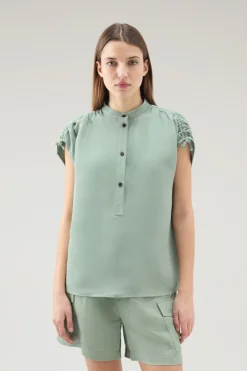 Camicie e giacche a camicia>Woolrich Blusa In Misto Lino Sage