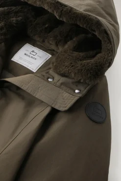 Parka><noscript><img width=