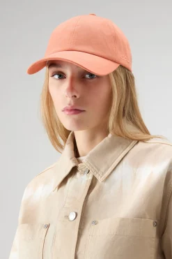 Cappelli e berretti|Cappelli><noscript><img width=