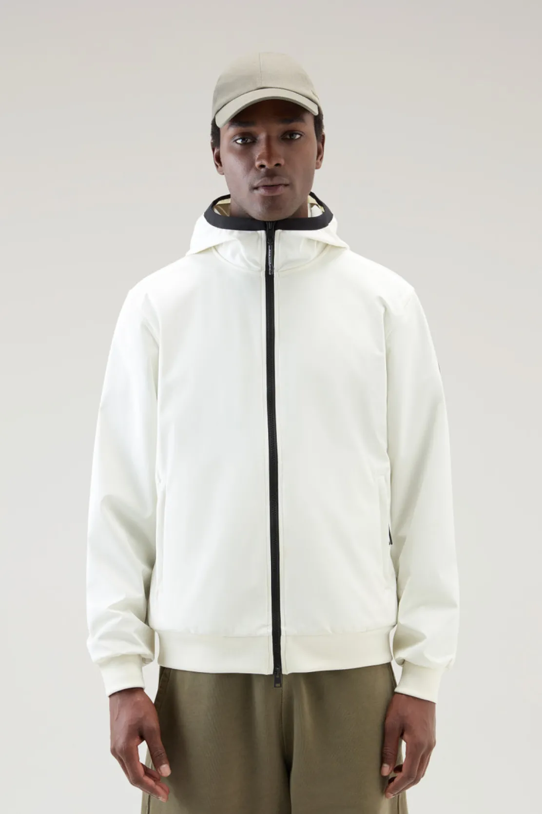 Felpe>Woolrich Felpa In Softshell Con Cappuccio Stone