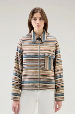 Camicie e giacche a camicia>Woolrich Giacca A Camicia Gentry In Misto Cotone Riciclato Manteco Ethnic White Stripe