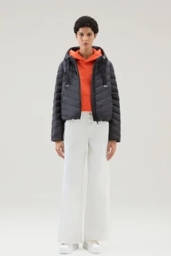 Piumini leggeri>Woolrich Giacca In Microfibra Con Trapuntatura Chevron E Cappuccio Black