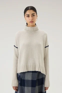 Maglieria>Woolrich Maglione A Collo Alto In Pura Lana Vergine Milky Cream