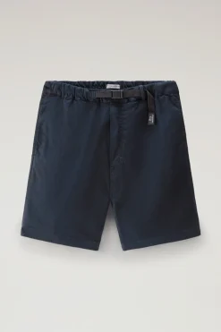 Pantaloni e pantaloncini><noscript><img width=