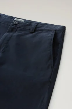 Pantaloni e pantaloncini><noscript><img width=