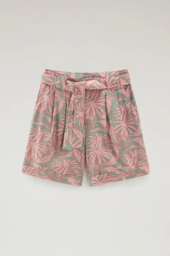 Pantaloni e pantaloncini><noscript><img width=
