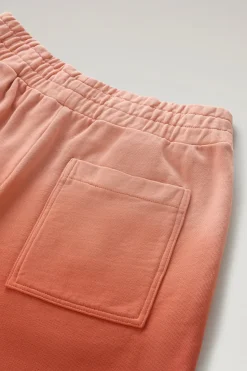 Pantaloni e pantaloncini><noscript><img width=