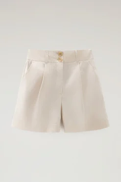 Pantaloni e pantaloncini><noscript><img width=
