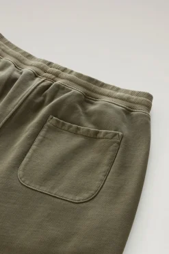 Pantaloni e pantaloncini><noscript><img width=