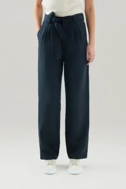 Pantaloni e pantaloncini>Woolrich Pantaloni In Misto Lino Con Cintura In Tessuto Melton Blue
