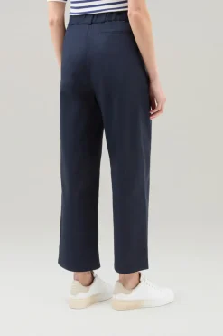 Pantaloni e pantaloncini><noscript><img width=