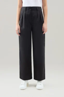 Pantaloni e pantaloncini>Woolrich Pantaloni In Popeline Di Puro Cotone Black
