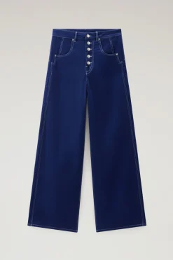 Pantaloni e pantaloncini><noscript><img width=