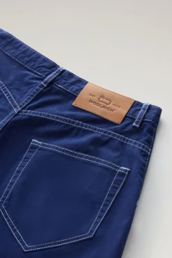 Pantaloni e pantaloncini><noscript><img width=