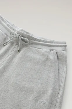 Pantaloni e pantaloncini><noscript><img width=