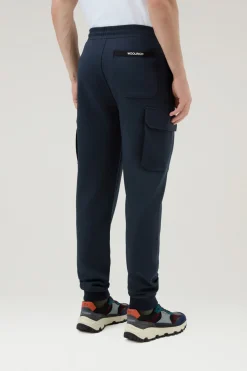 Pantaloni e pantaloncini><noscript><img width=