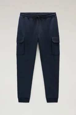 Pantaloni e pantaloncini><noscript><img width=