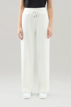 Pantaloni e pantaloncini>Woolrich Pantaloni Sportivi In Puro Cotone Plaster White