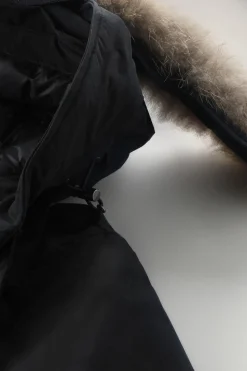 Parka><noscript><img width=