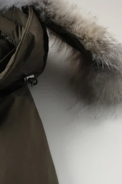 Parka><noscript><img width=