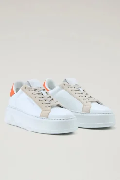 Sneakers>Woolrich Sneakers Chunky Court In Pelle Con Dettagli A Contrasto White Beige
