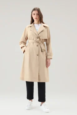 Cappotti>Woolrich Trench In Tessuto Urban Touch Con Cintura Feather Beige