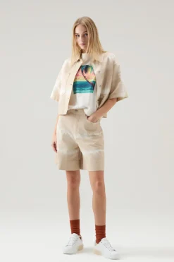 T-shirt e polo>Woolrich T-shirt In Puro Cotone Con Stampa Grafica Plaster White